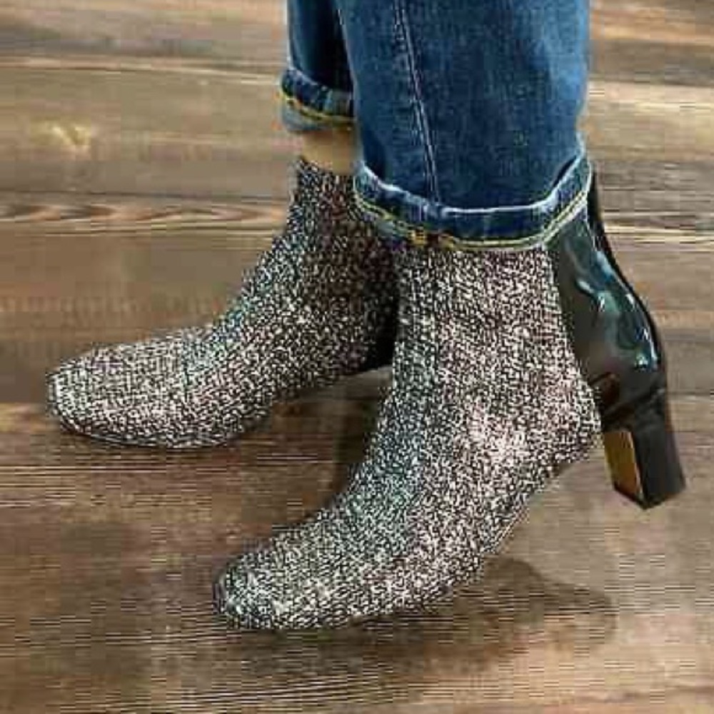 {Donald J. Pliner} Jakk Tweed/Patent Leather Boots - Picture 16 of 16